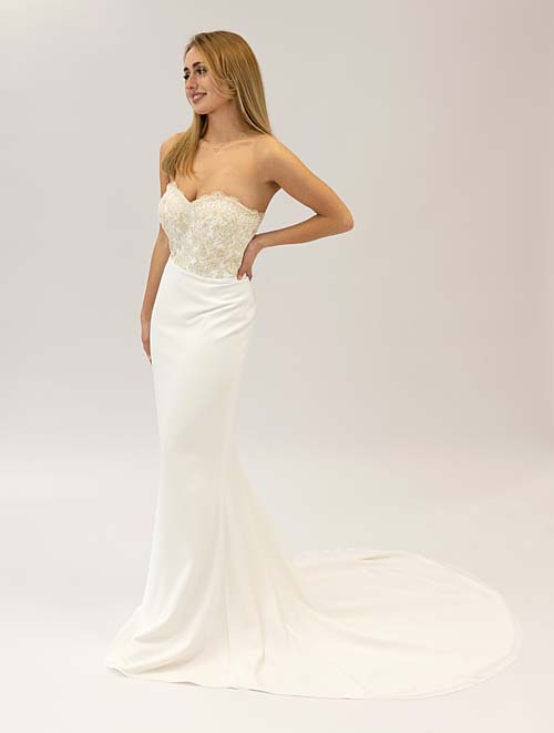 Kleid gesamt von der Seite